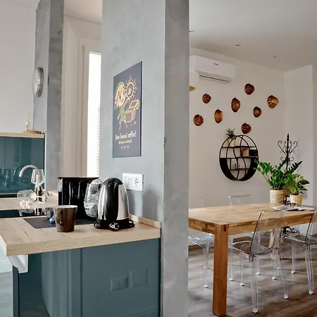 Apartman Charming Flat Milazzo 32